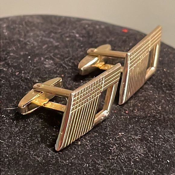 Vintage 1950s MCM Art Deco Fosters mixed metal gold tone whale back cuff links - Picture 10 of 15